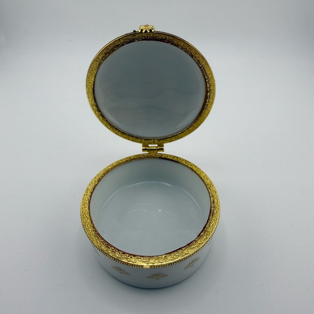 Willbee & Ward Pampered Pair Yorkie Trinket Box Patricia Bourque Gold - Picture 7 of 8
